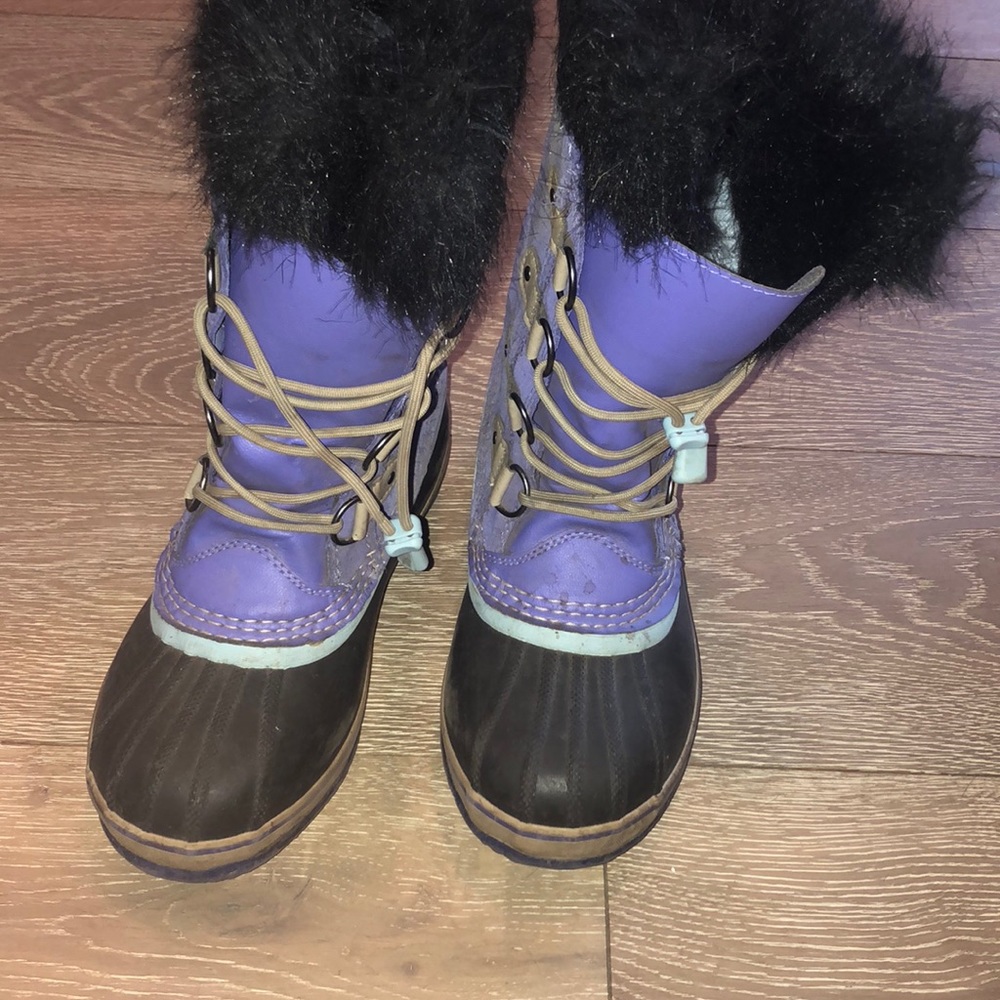 snow boots